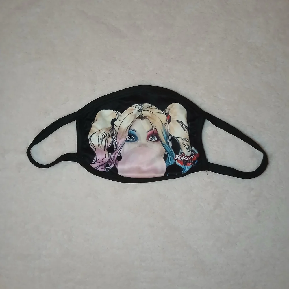 Harley Quinn Face Mask DC Comics - Picture 2 of 2